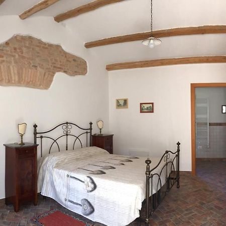 La Casetta Nel Borgo ฟาเอนซา ภายนอก รูปภาพ