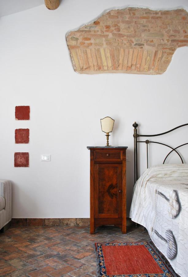 La Casetta Nel Borgo ฟาเอนซา ภายนอก รูปภาพ