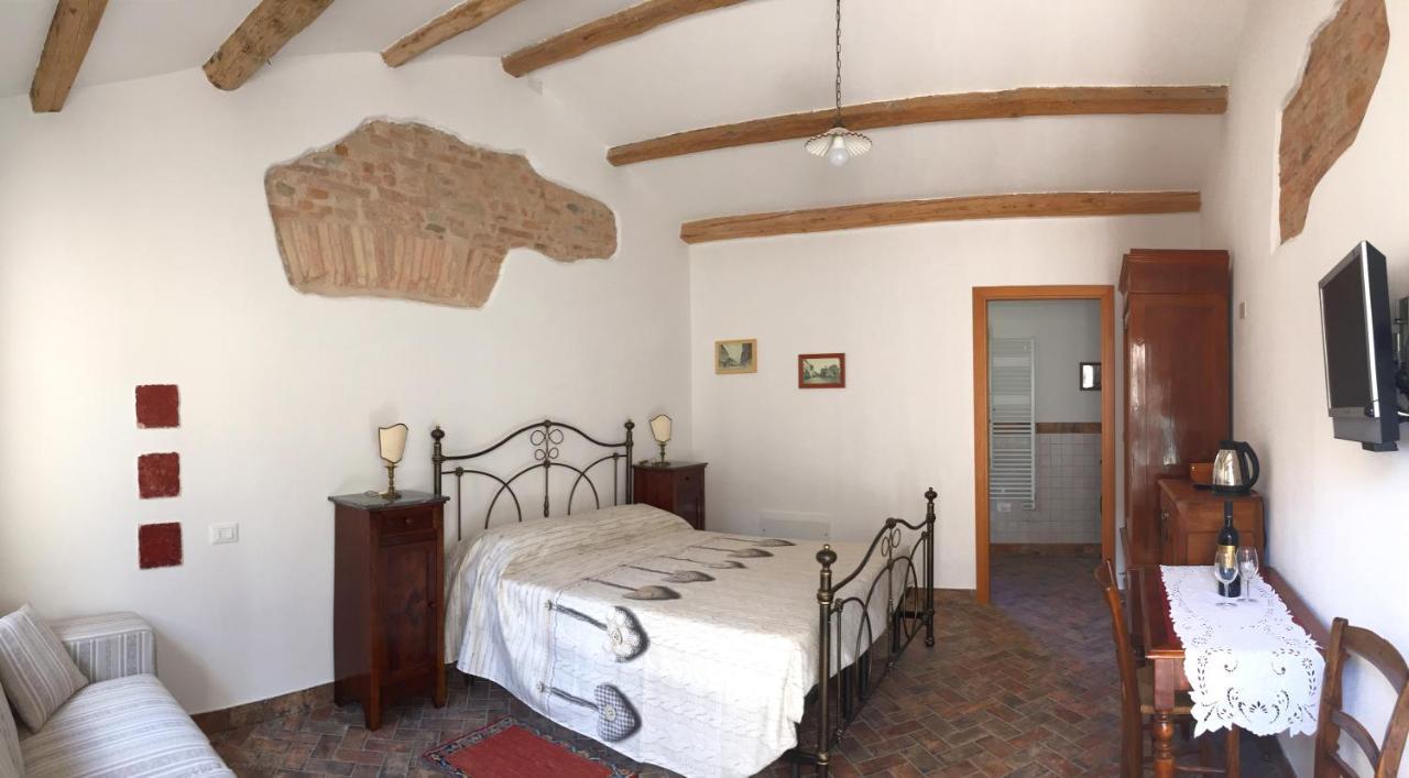 La Casetta Nel Borgo ฟาเอนซา ภายนอก รูปภาพ